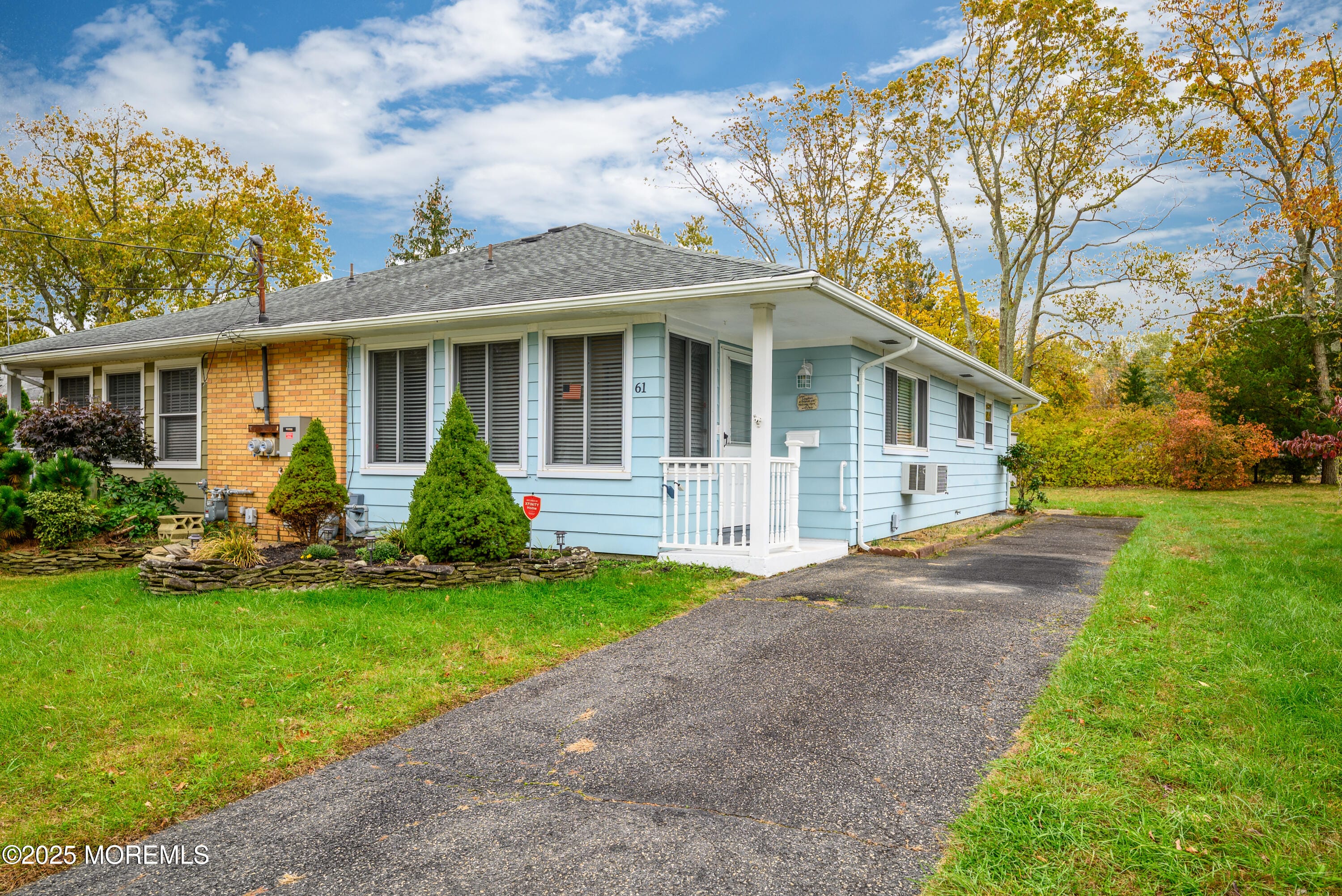 61 Parisian Drive, Toms River, NJ, 08753