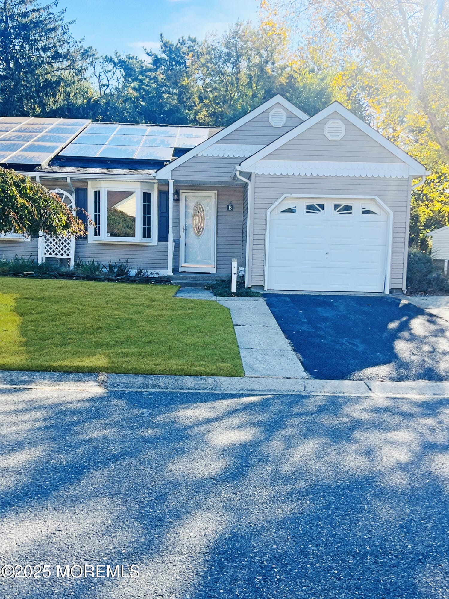 5 Spring Street B Image 4