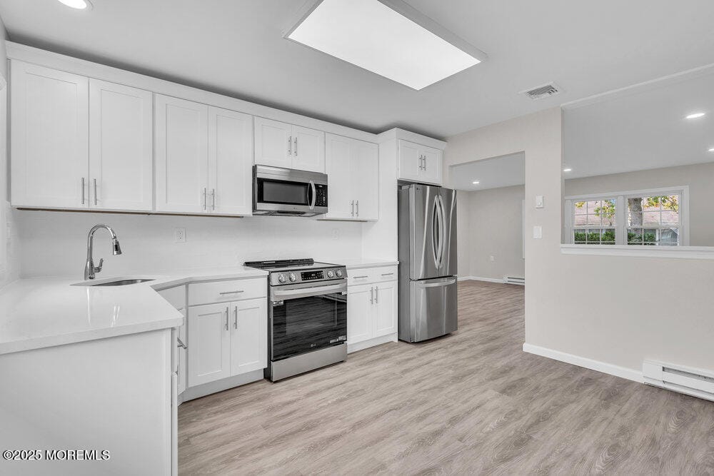 1135 Argyll Circle D Image 4