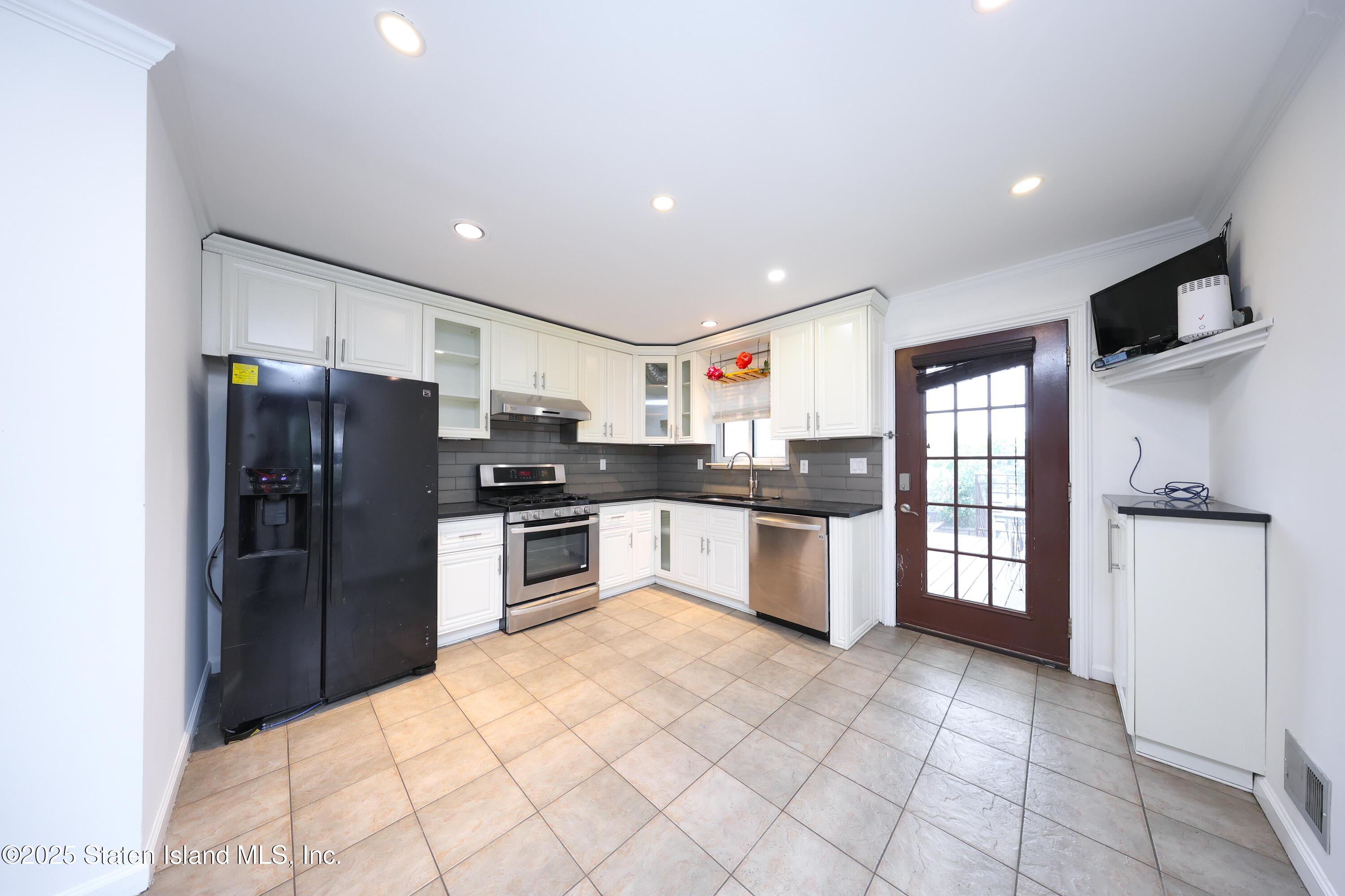 140 Lander Avenue, Staten Island, NY, 10314 image 10