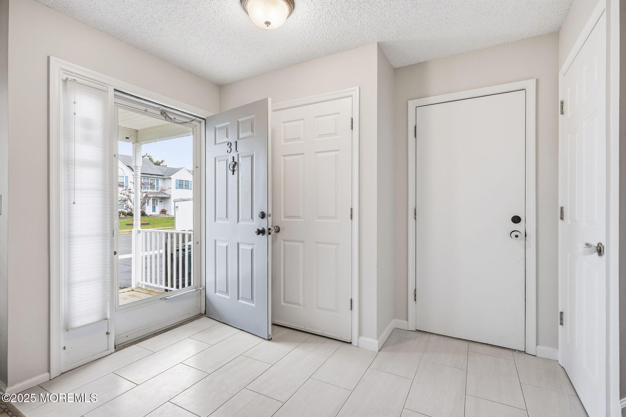 31 Crater Lake Road Image 4