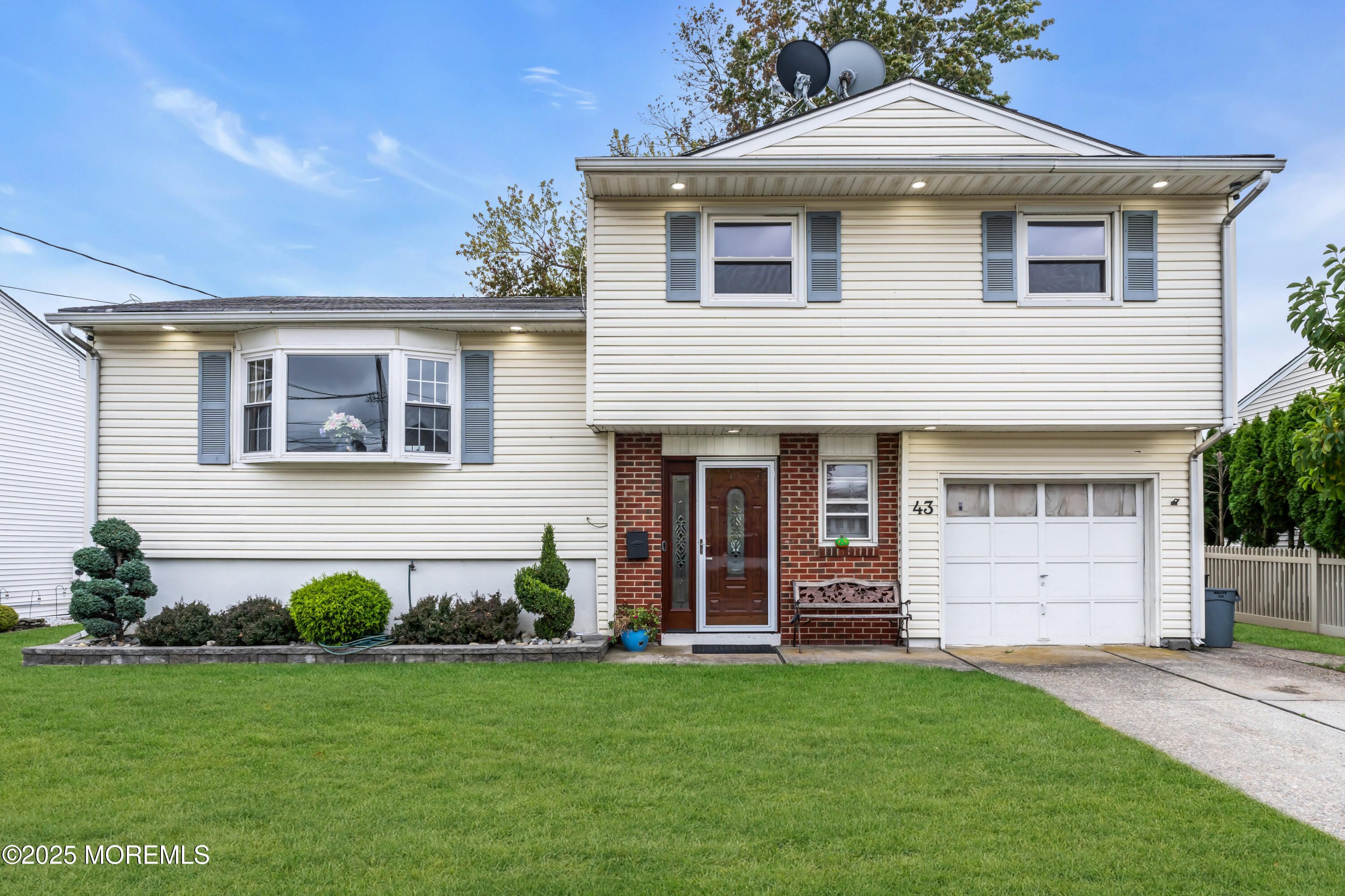 43 Charlotte Street Image 2