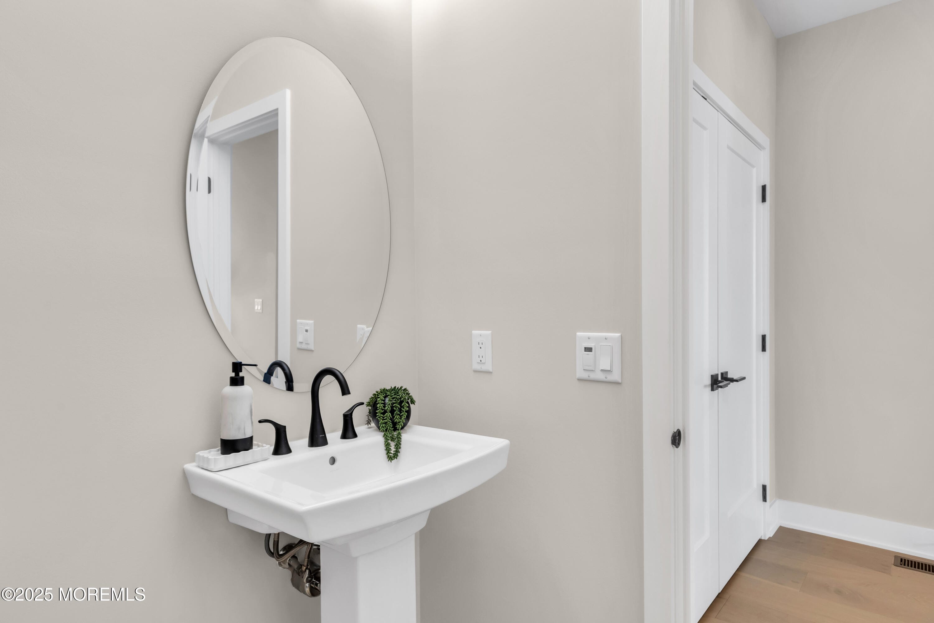 172 Mustang Drive, Manalapan, NJ, 07726 image 20