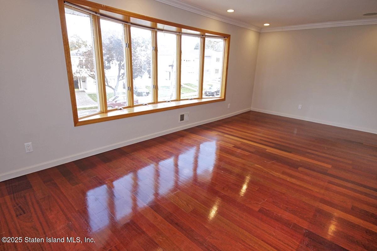 90 Levit Avenue Image 3