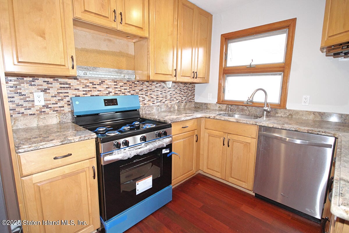 90 Levit Avenue, Staten Island, NY, 10314 image 7