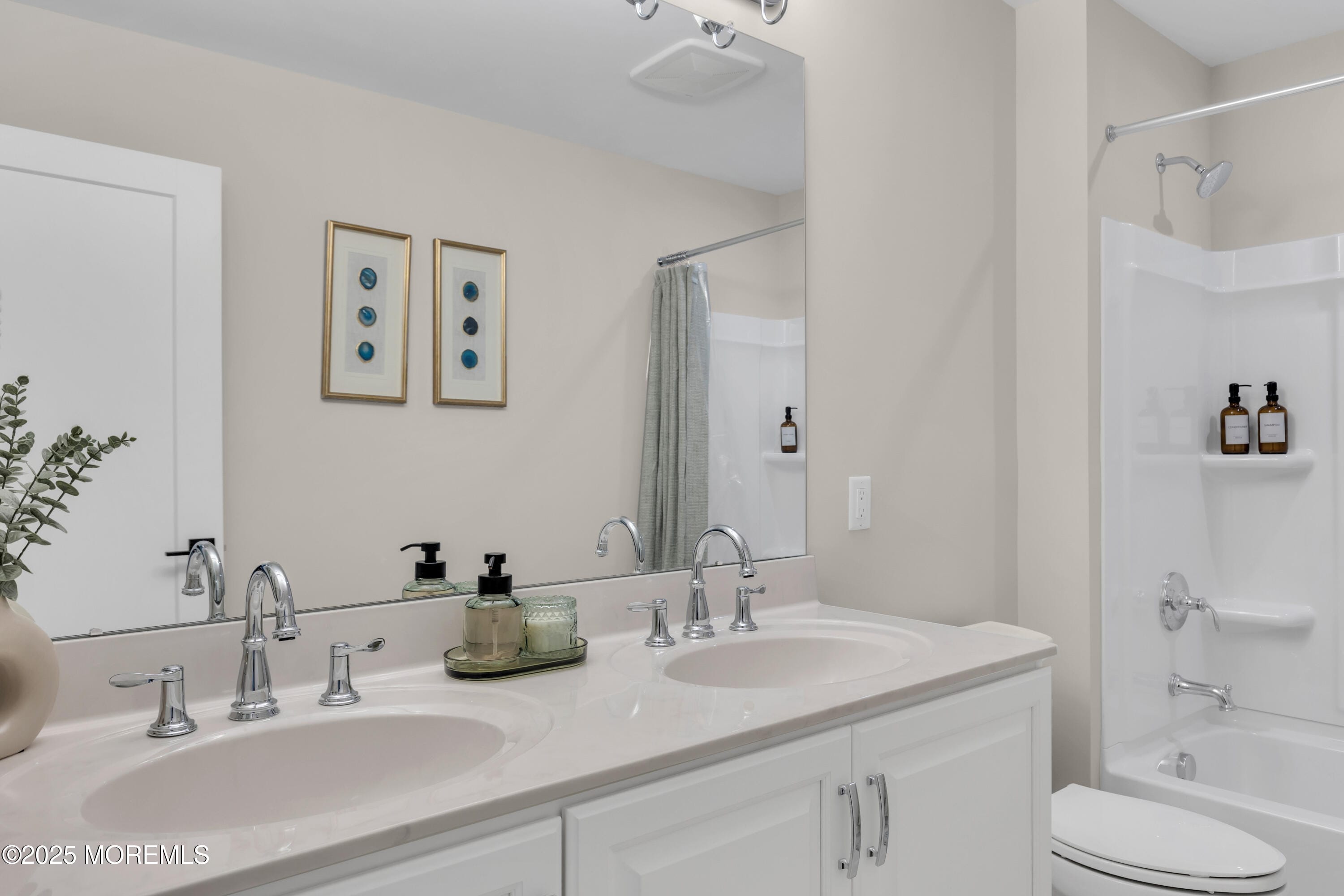 172 Mustang Drive, Manalapan, NJ, 07726 image 33