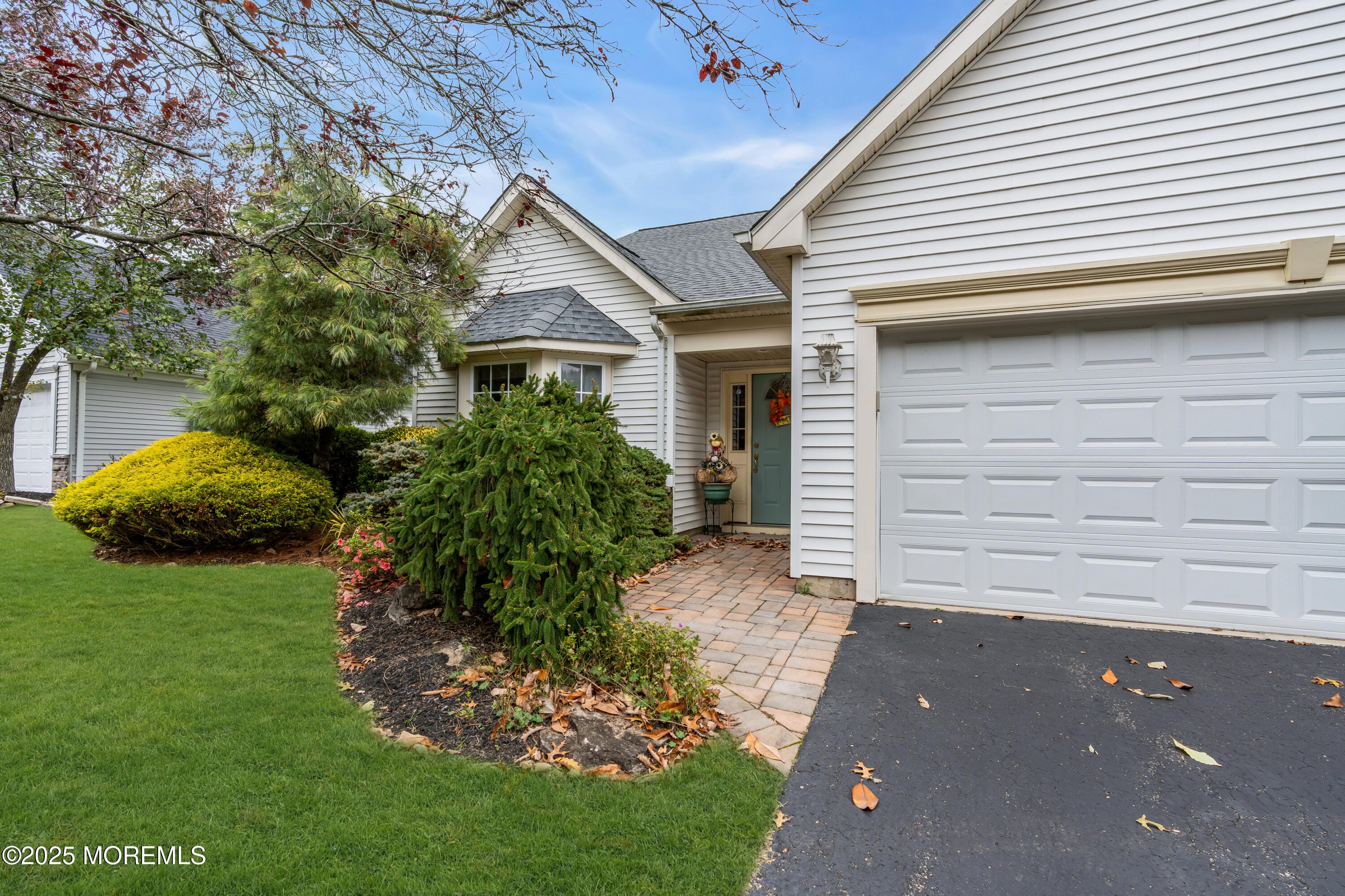 27 Strawberry Lane Image 5