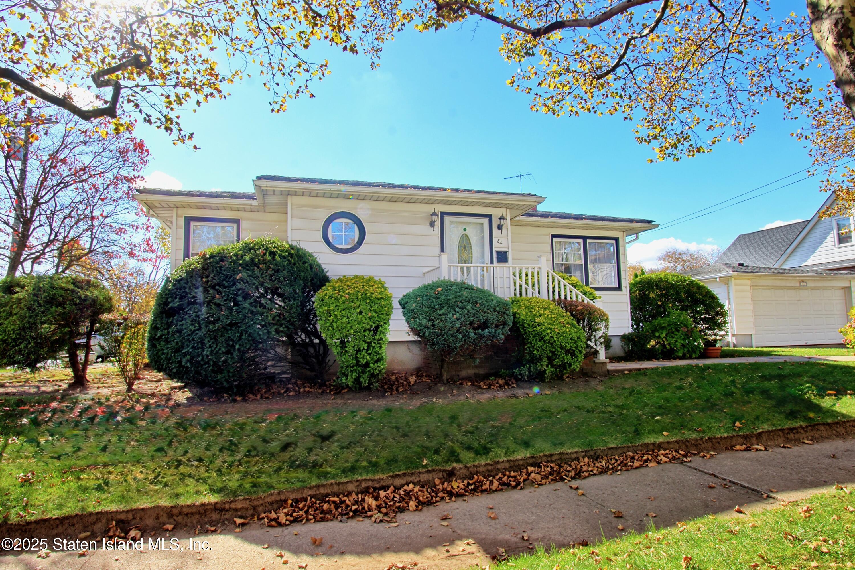 84 Bryant Avenue, Staten Island, NY, 10306