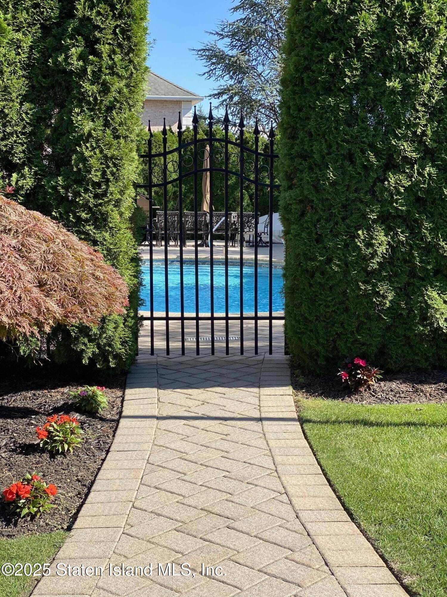 75 Utopia Court, Staten Island, NY, 10304 image 43