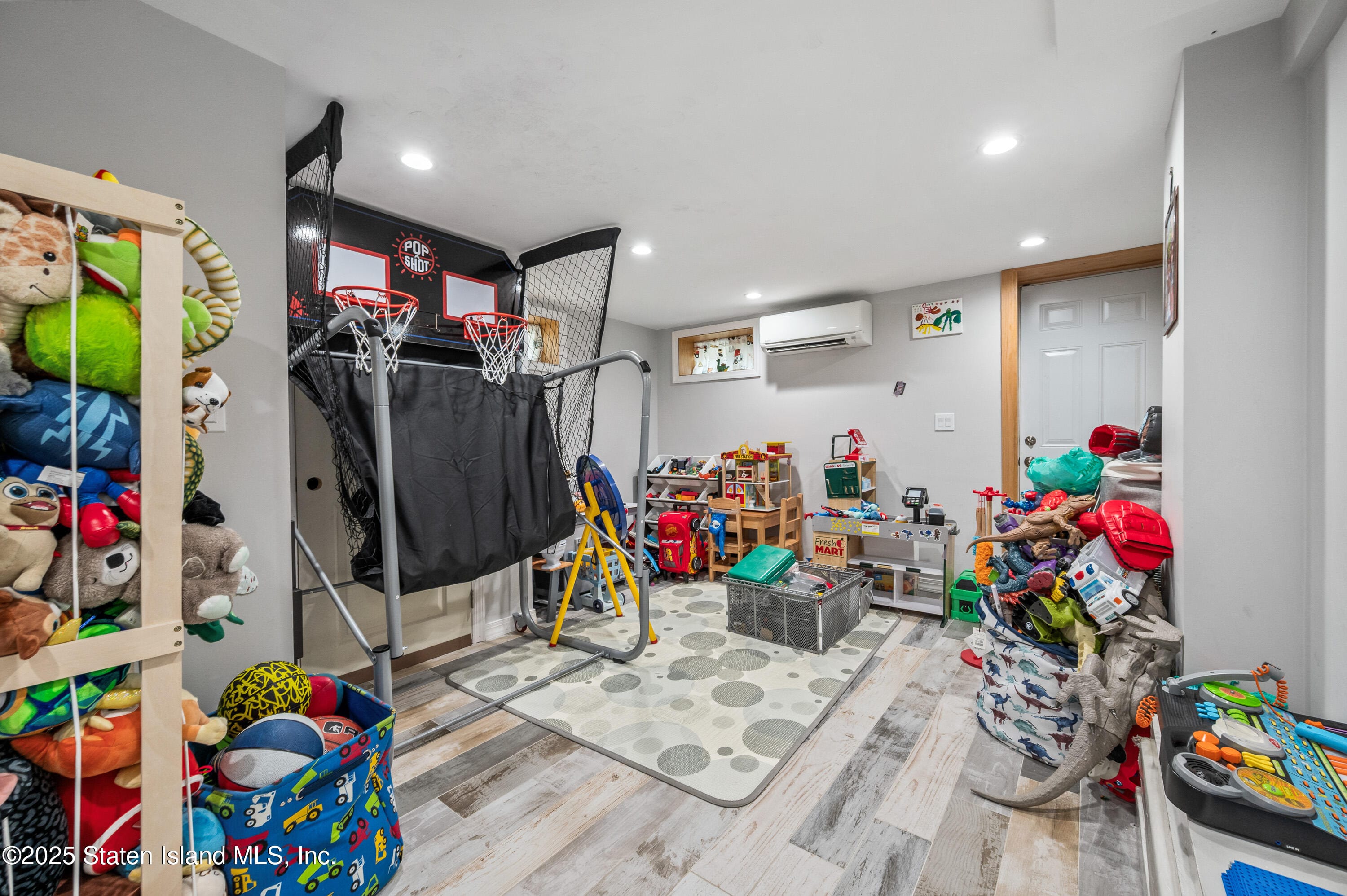 453 N Railroad Avenue, Staten Island, NY, 10304 image 20