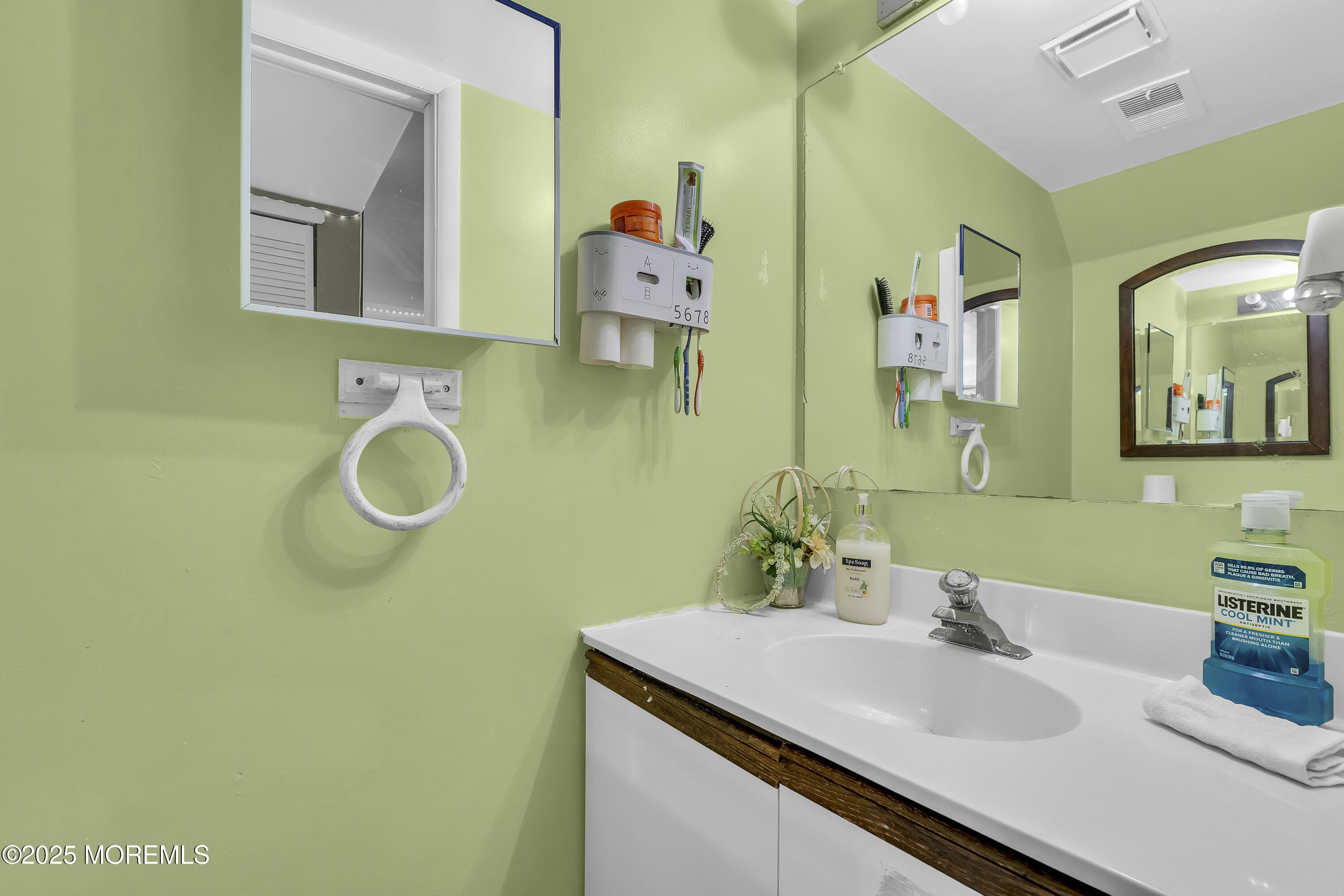 401 Woodlake Manor Drive, Lakewood, NJ, 08701 image 12