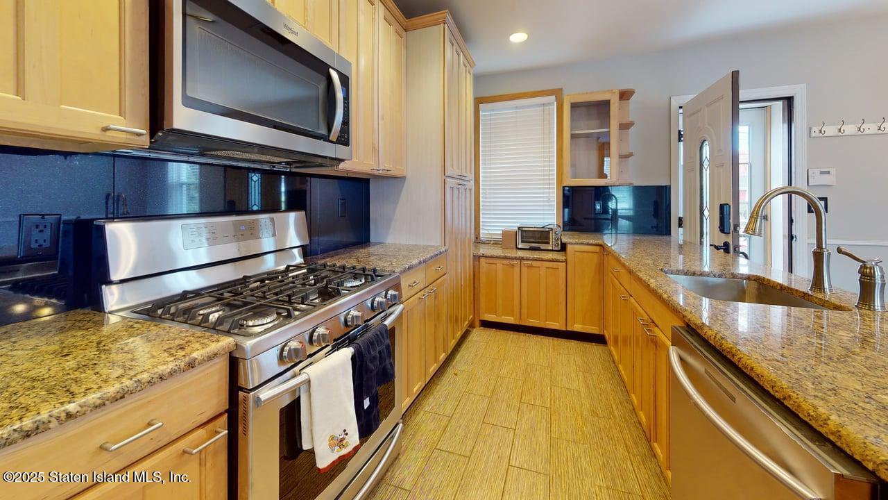 80 Kemball Avenue, Staten Island, NY, 10314 image 7