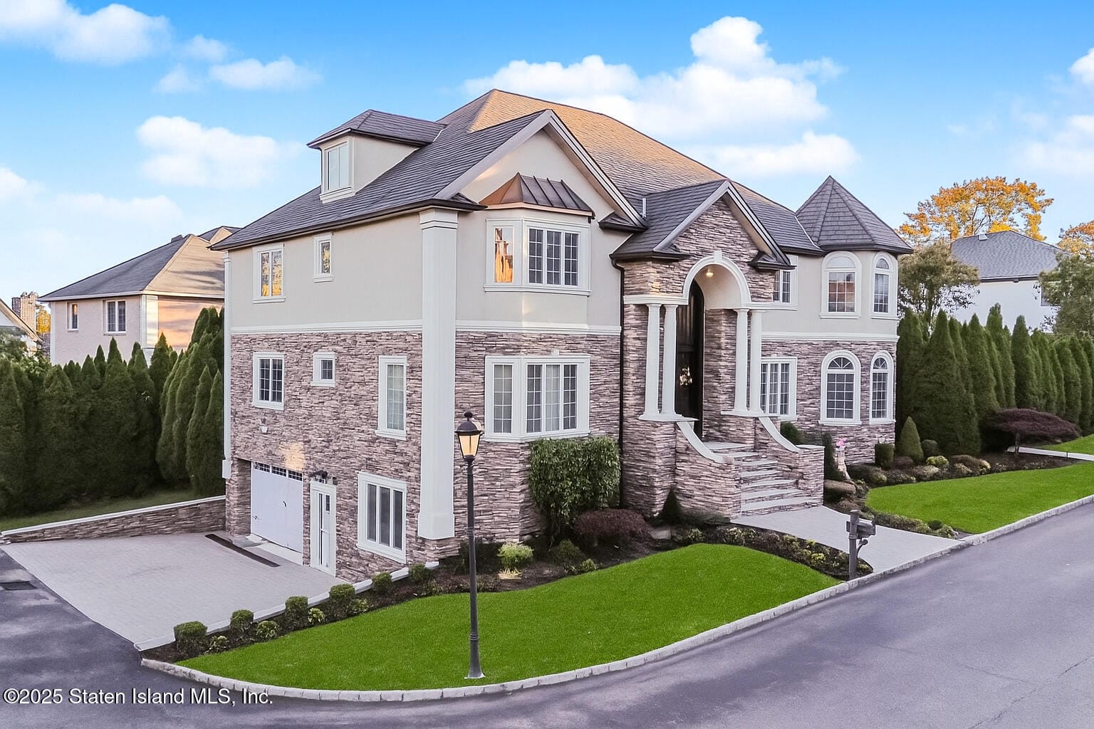 75 Utopia Court Image 2