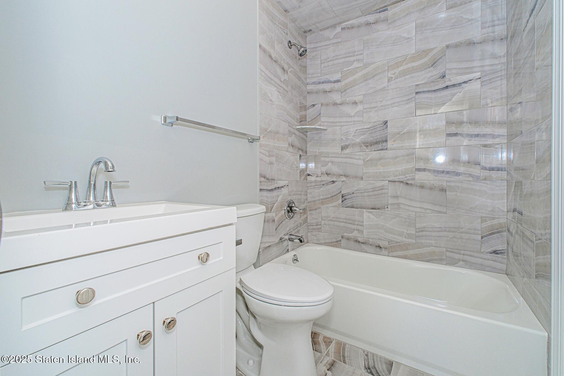 2437 Victory Boulevard, Staten Island, NY, 10314 image 16