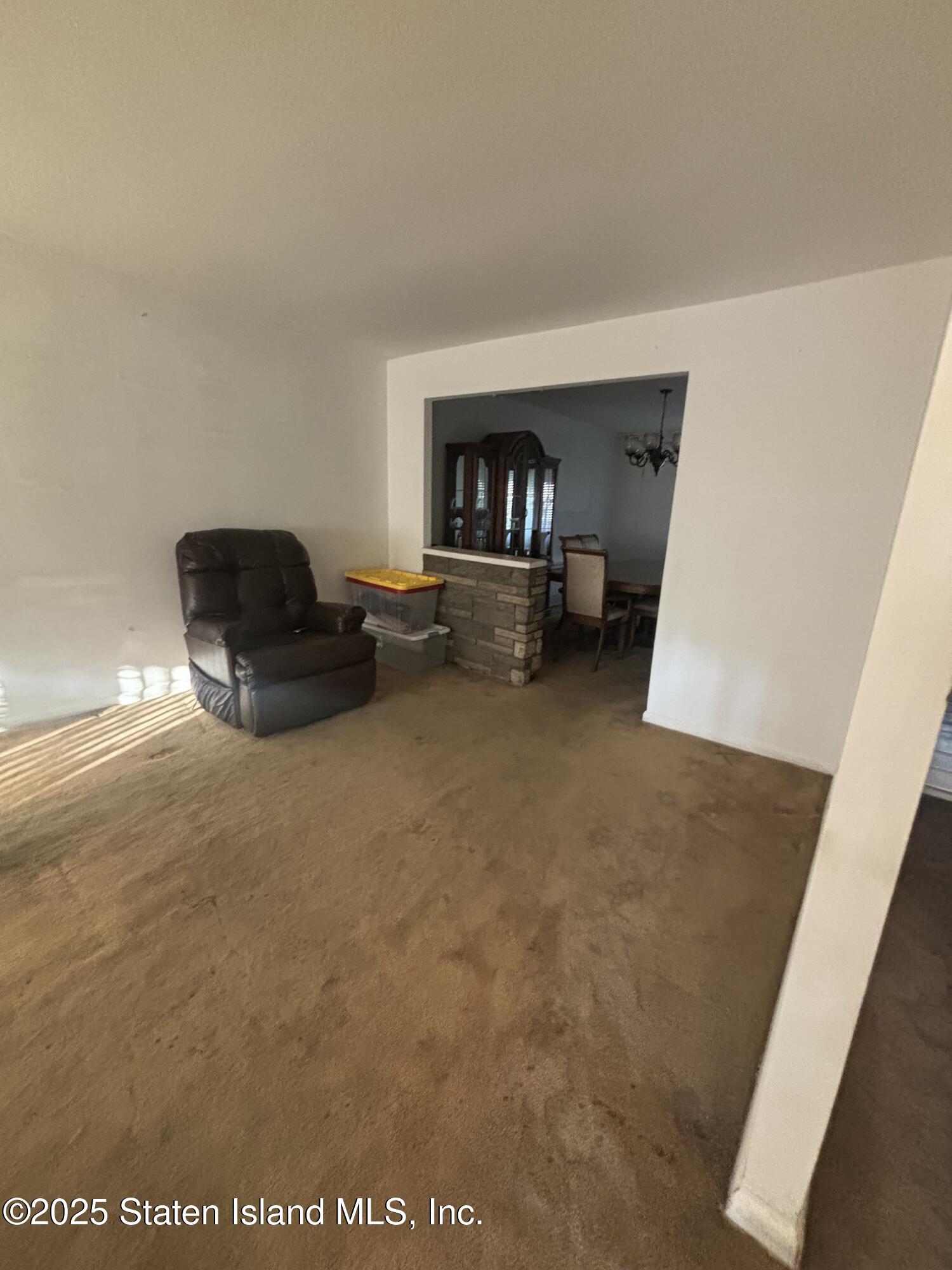 557 E 51st Street Image 5