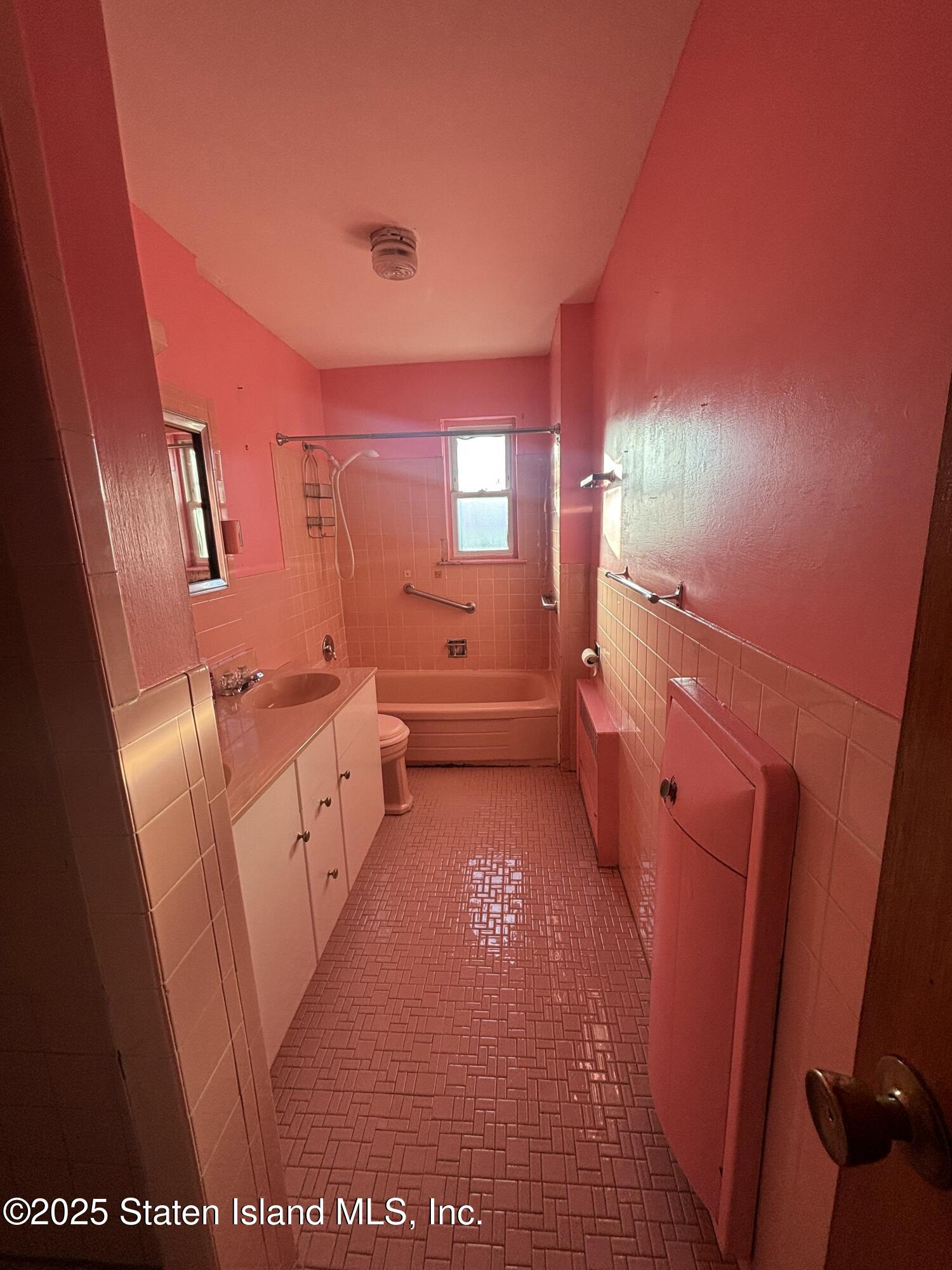 557 E 51st Street, Brooklyn, NY, 11203 image 17