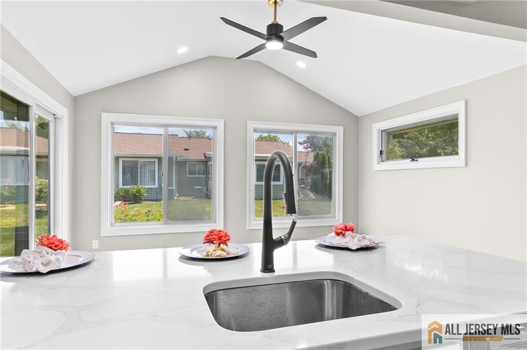 442 Dahlia Plaza 442A, Monroe, NJ, 08831 image 9