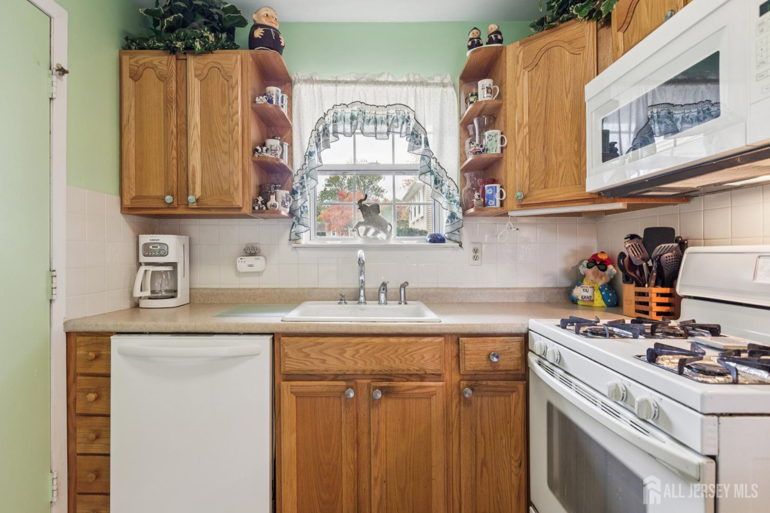 97 Neilly Court, Old Bridge, NJ, 08857 image 6