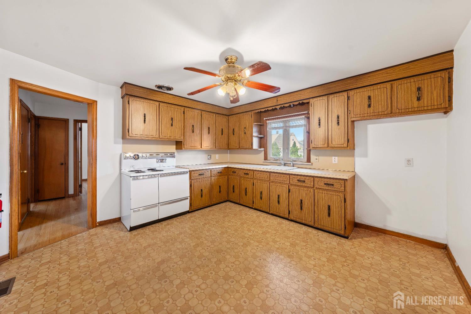 34 Taylor Avenue, Carteret, NJ, 07008 image 7