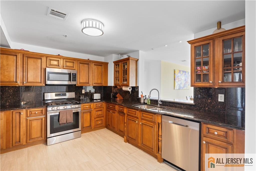 45 Broadway Avenue 302, Jersey City, NJ, 07306 image 8