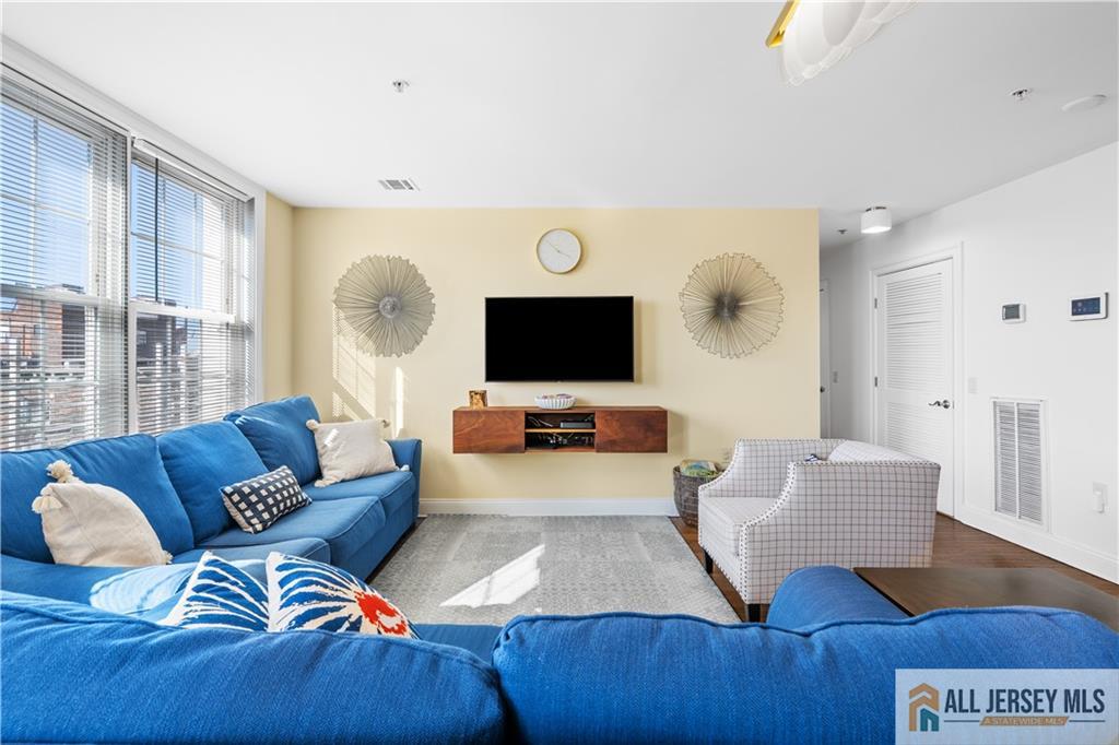 45 Broadway Avenue 302, Jersey City, NJ, 07306 image 17