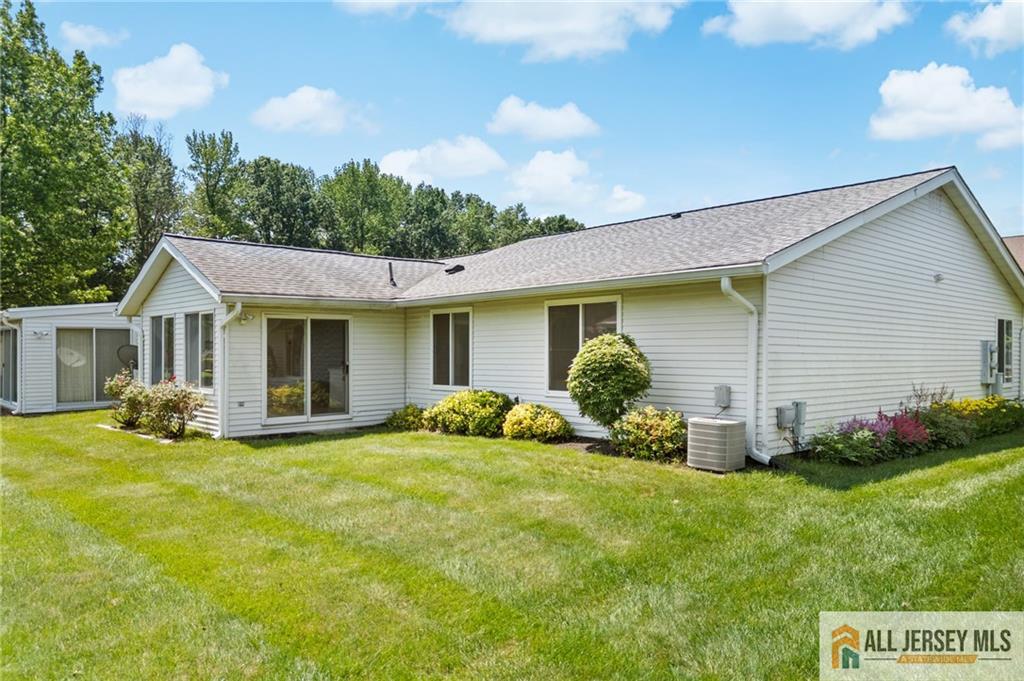 442 Dahlia Plaza 442A, Monroe, NJ, 08831 image 26