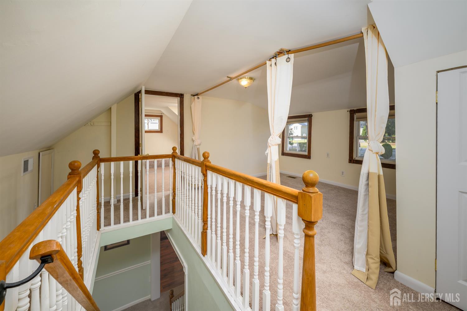 65 ORANGE Street, Edison, NJ, 08817 image 36