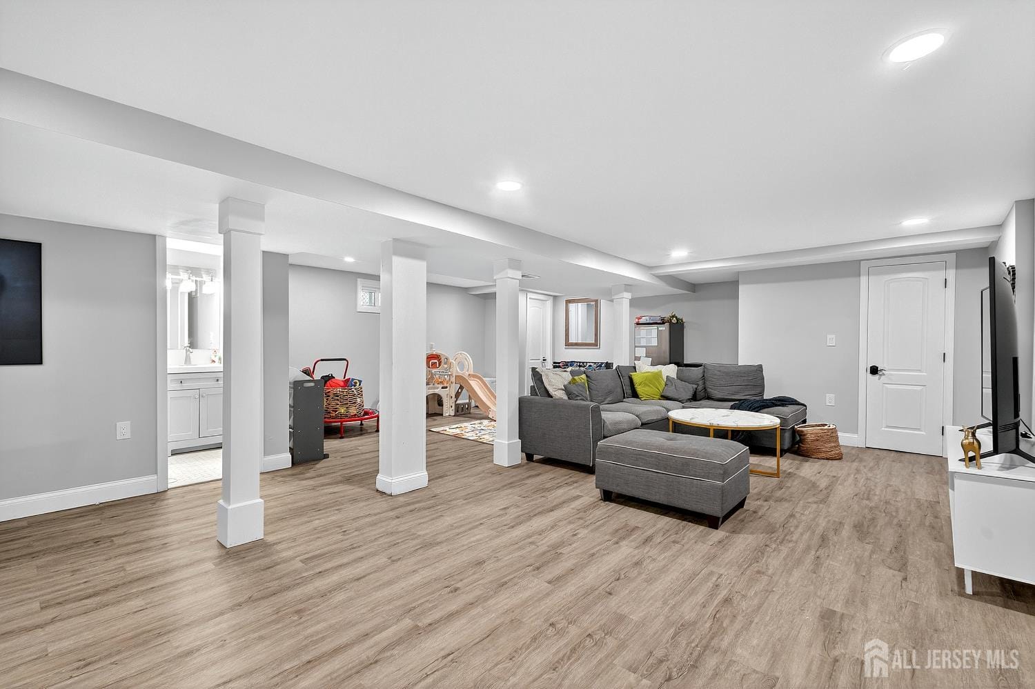 162 Brower Avenue, Edison, NJ, 08837 image 42