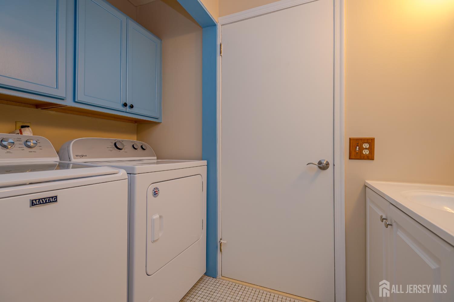 25 Foxhall Avenue 25, Middlesex, NJ, 08846 image 19