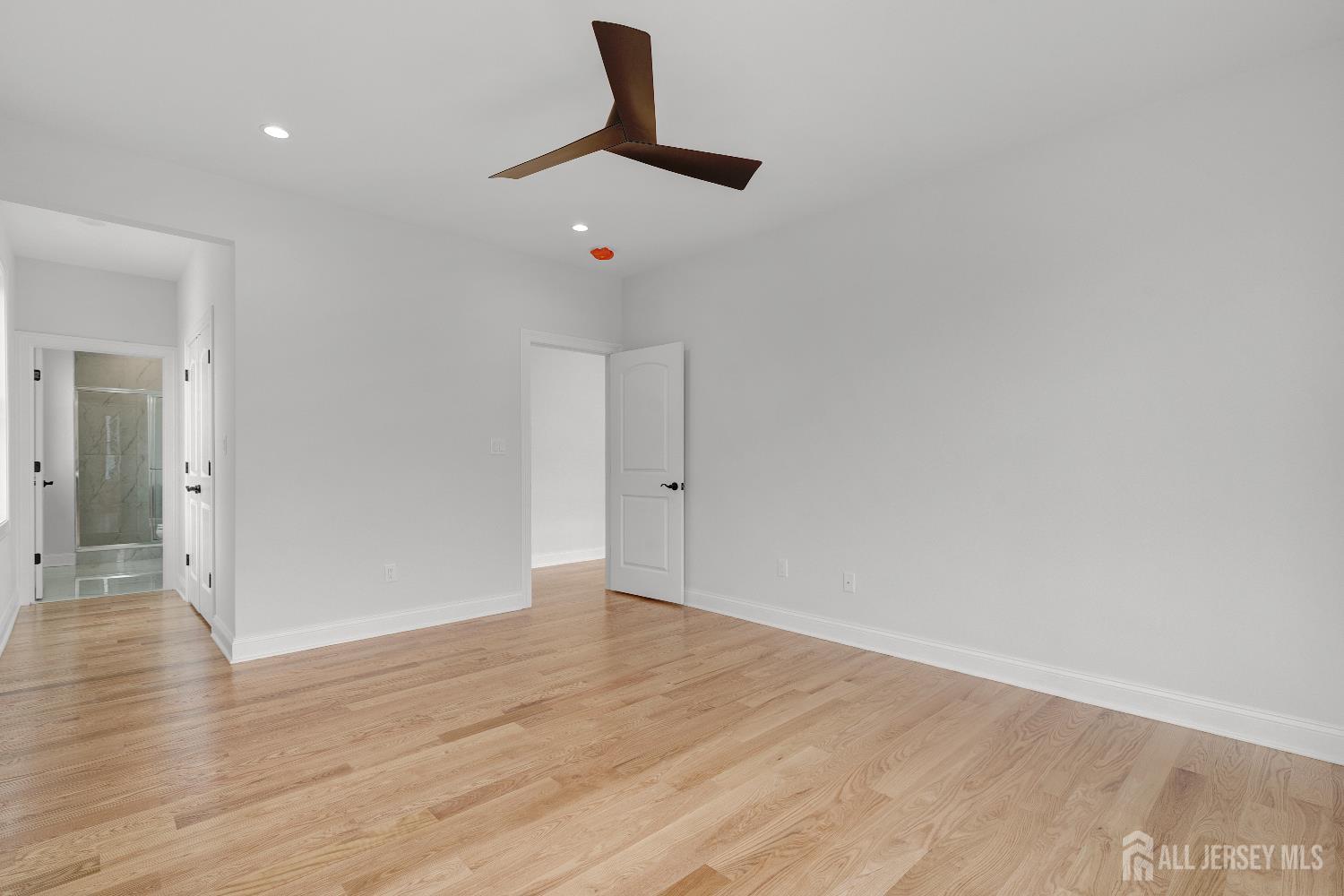 9 Links Drive, Edison, NJ, 08820 image 58