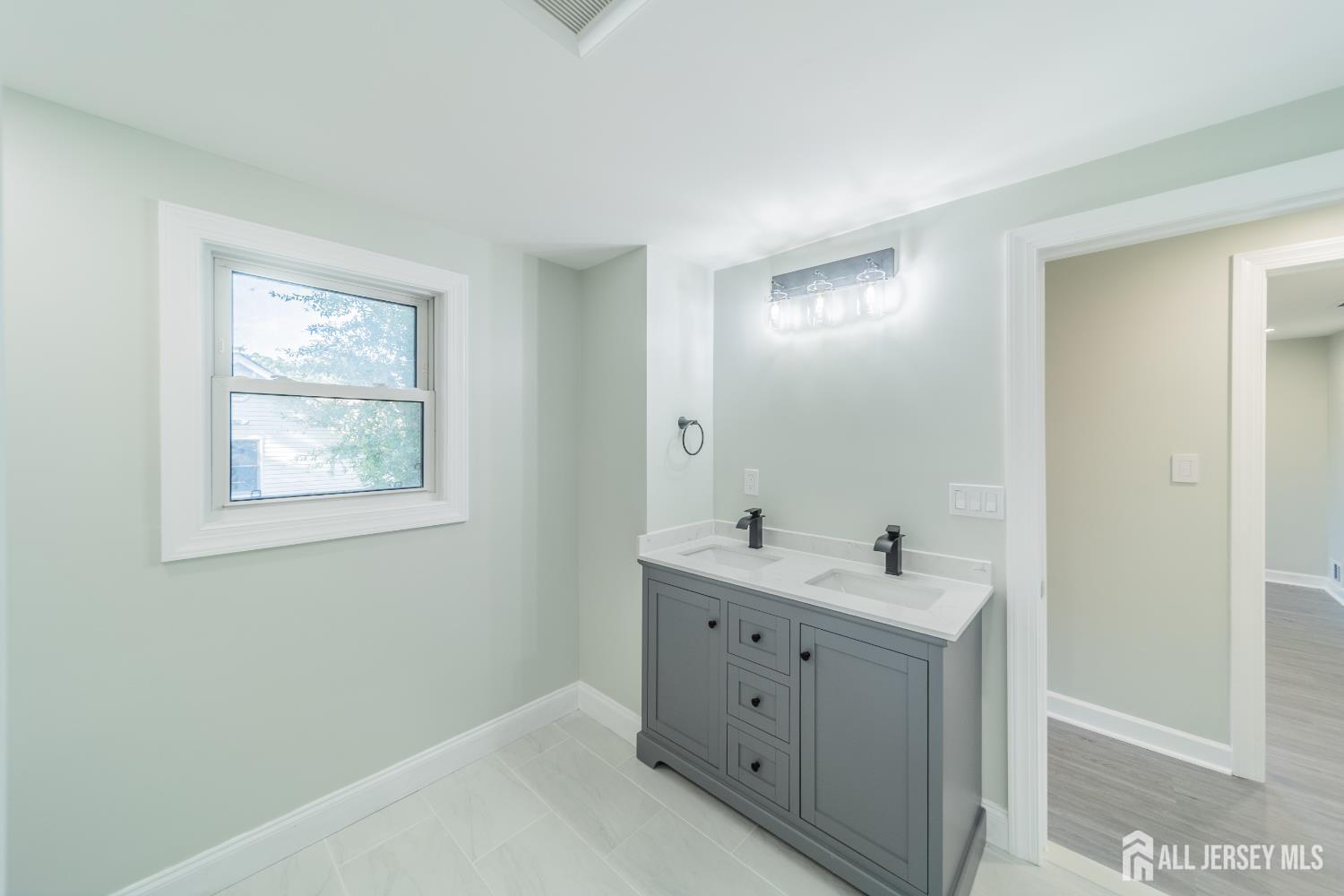 901 Palmer Avenue, Holmdel, NJ, 07733 image 25