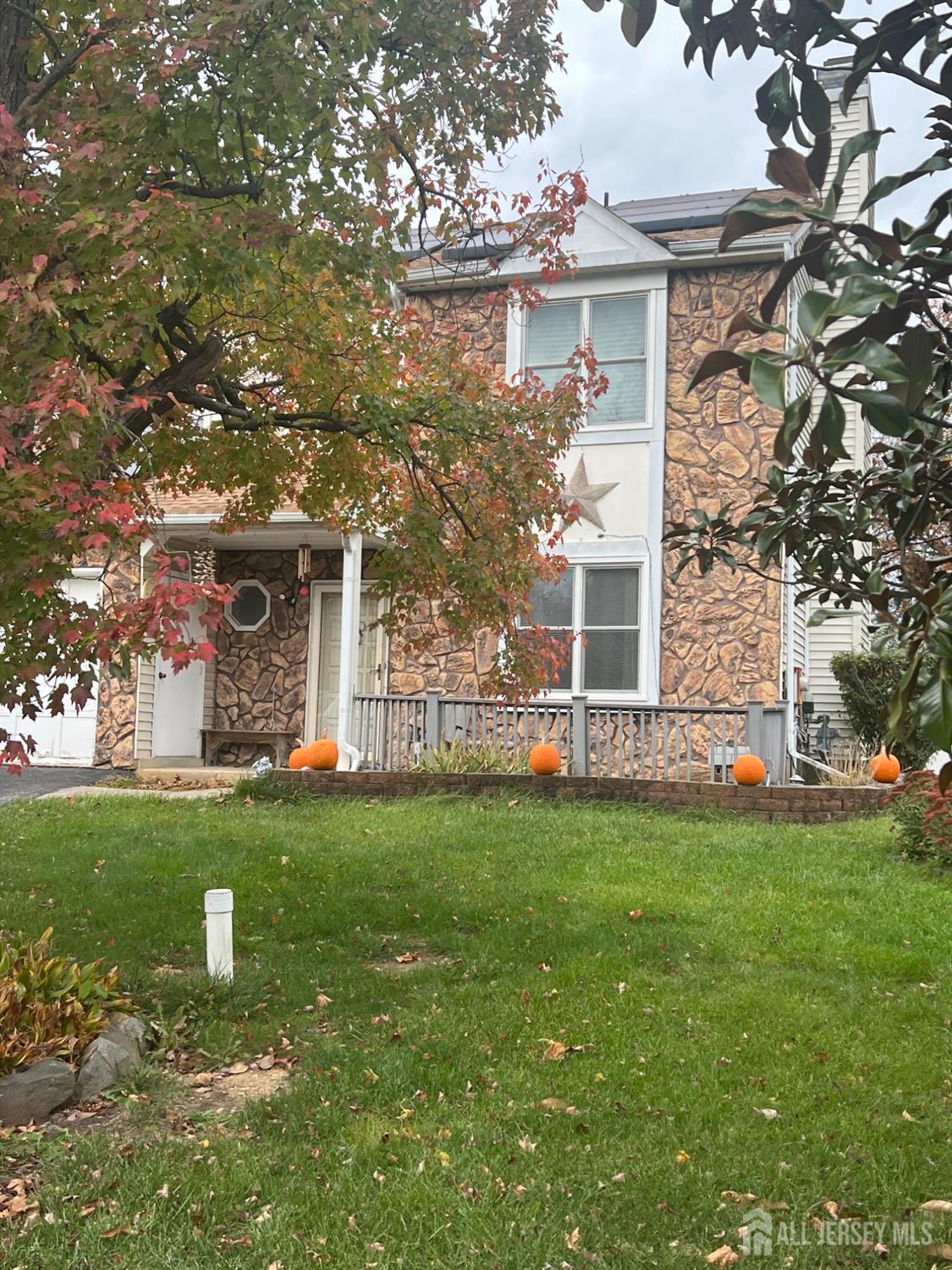 48 Woodland Way Image 2