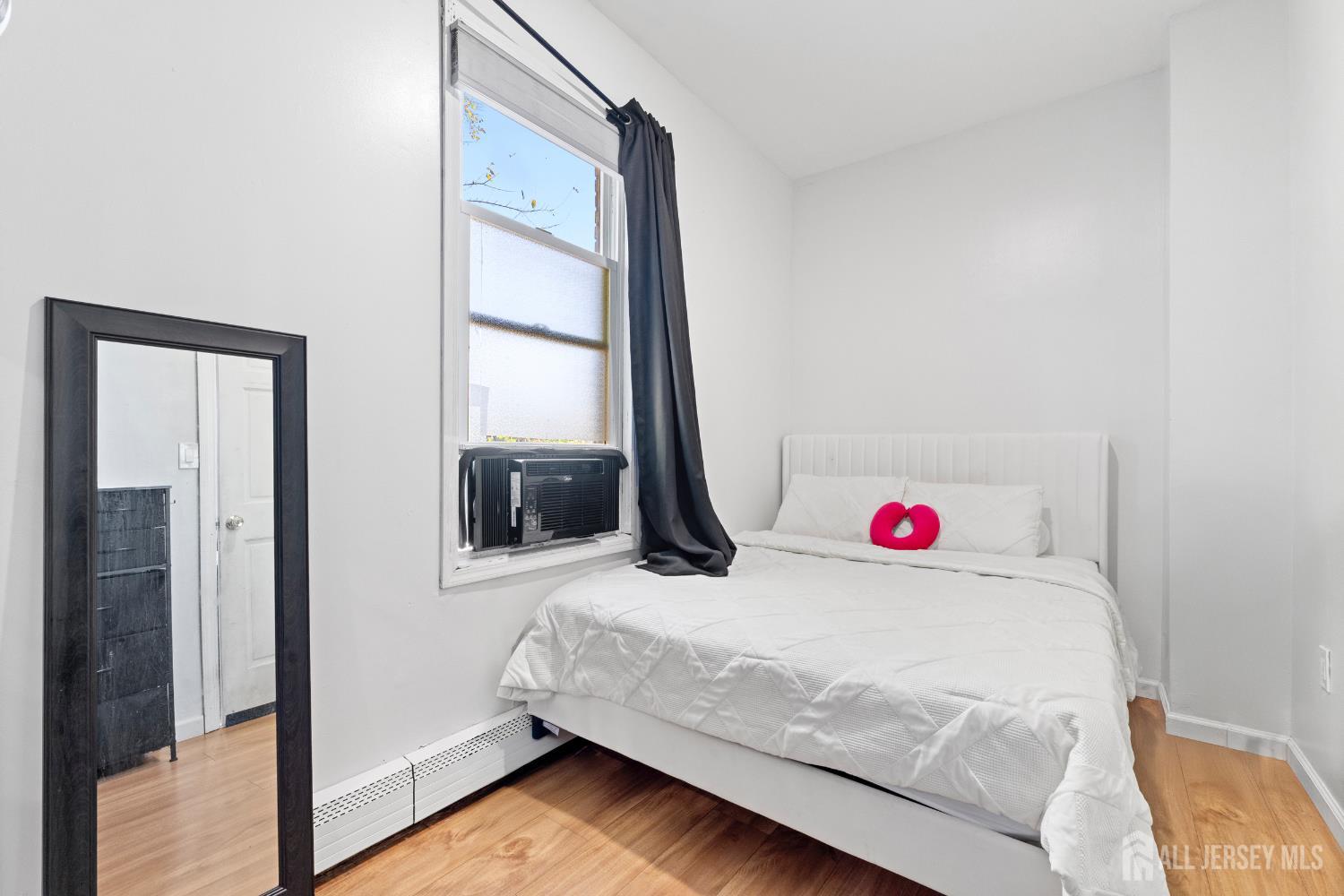 397 E Rector Street, Perth Amboy, NJ, 08861 image 8