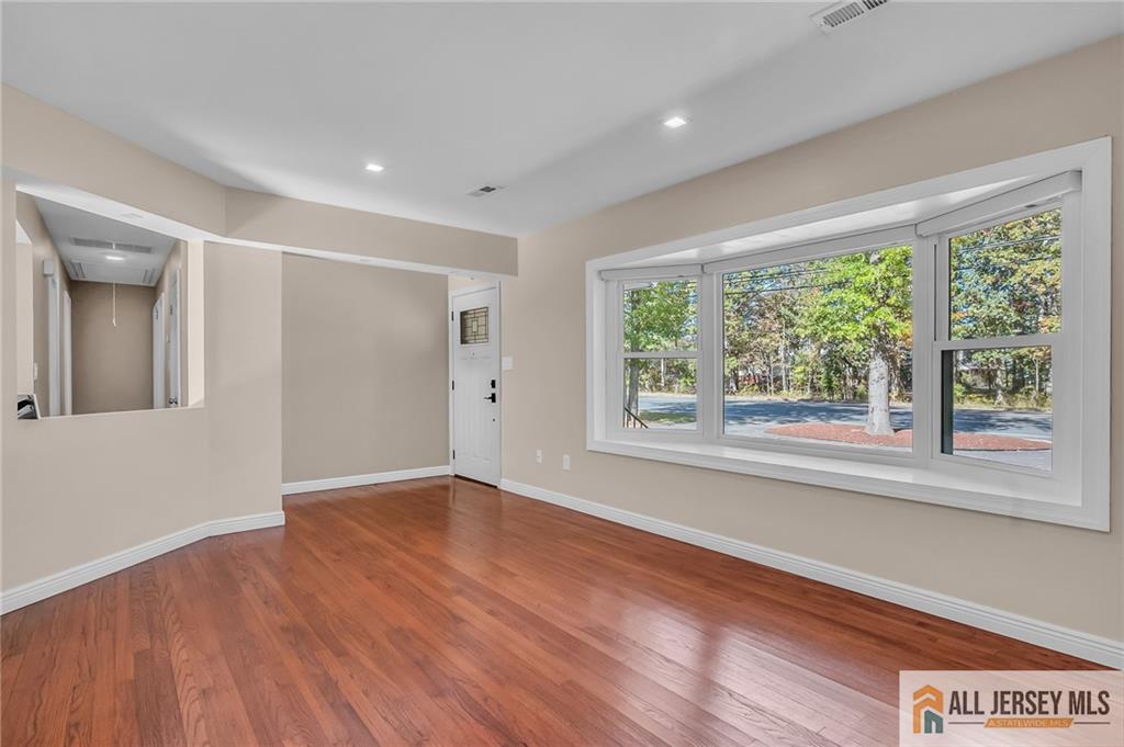 107 Finnegan Lane Image 3