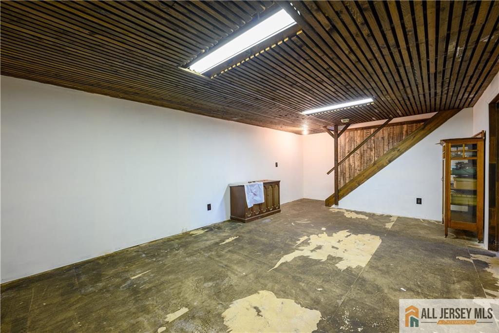 12 W Clark Place, Colonia, NJ, 07067 image 31
