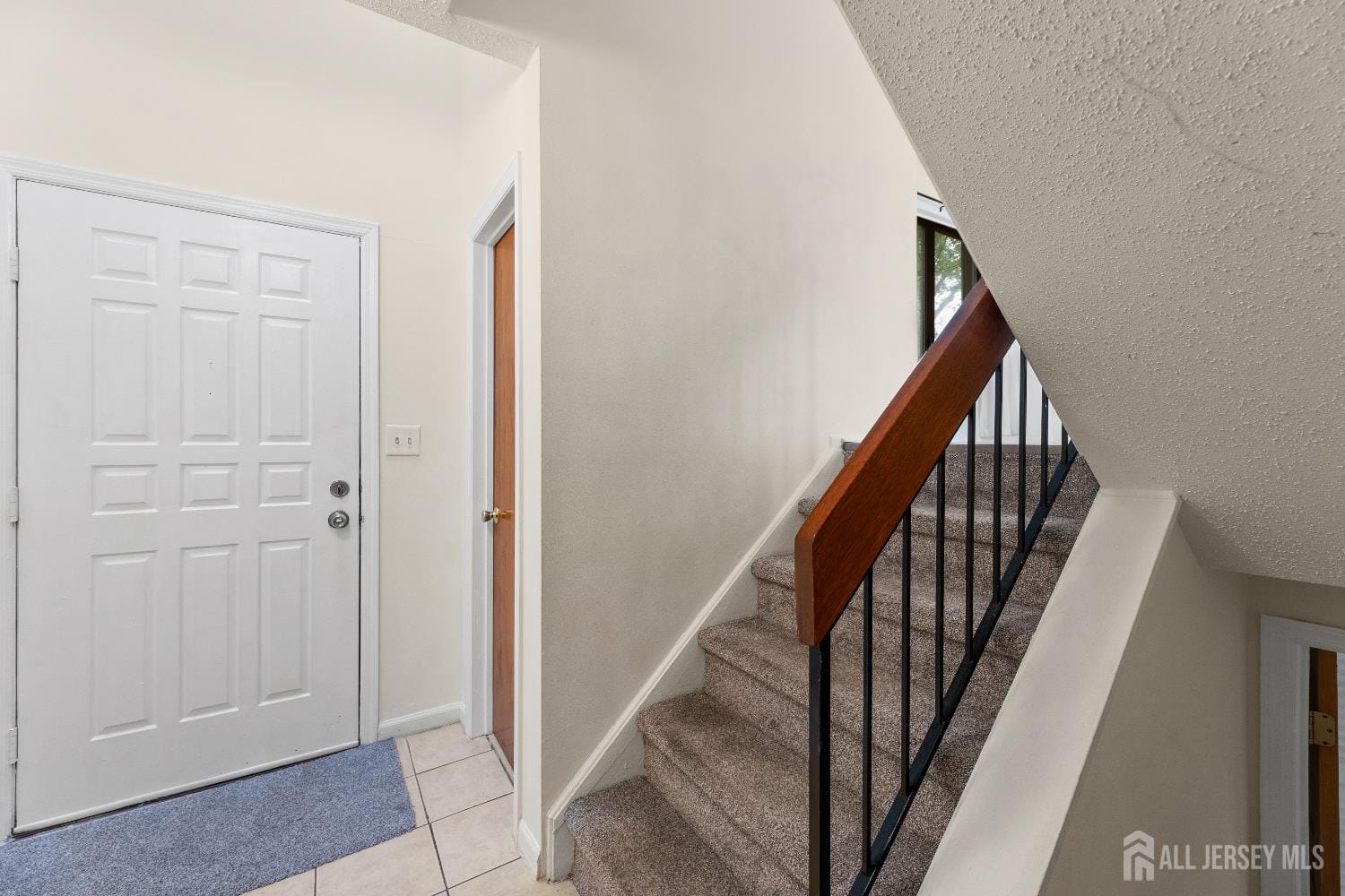 65 Diamond Lane Image 2