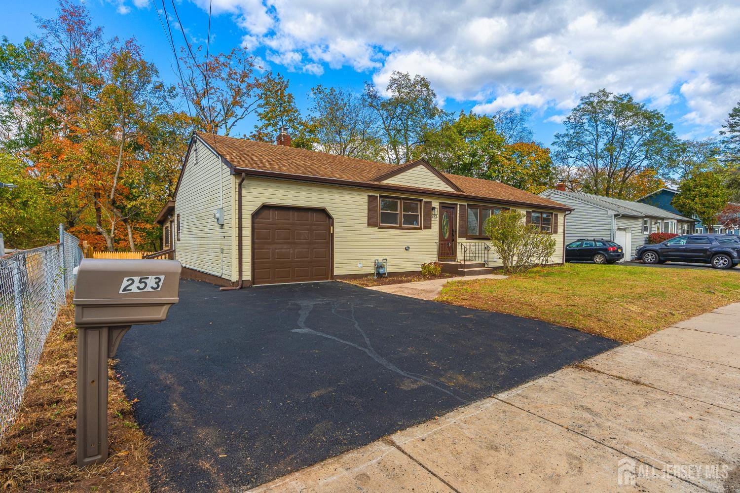 253 WILLIAMS Street Image 2