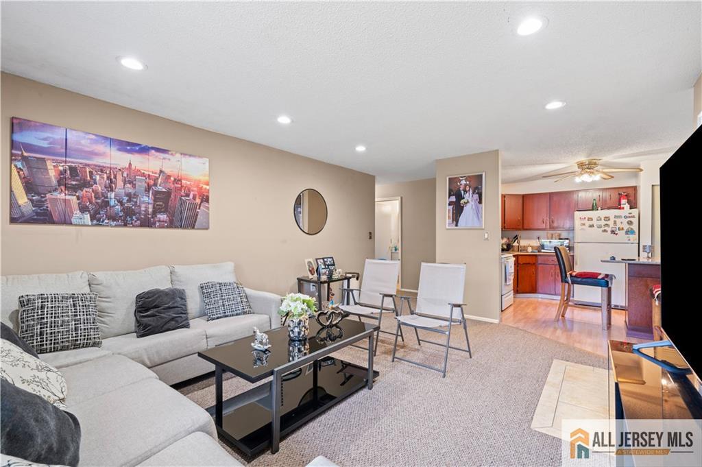 336 Lancaster Court 2336 Image 4