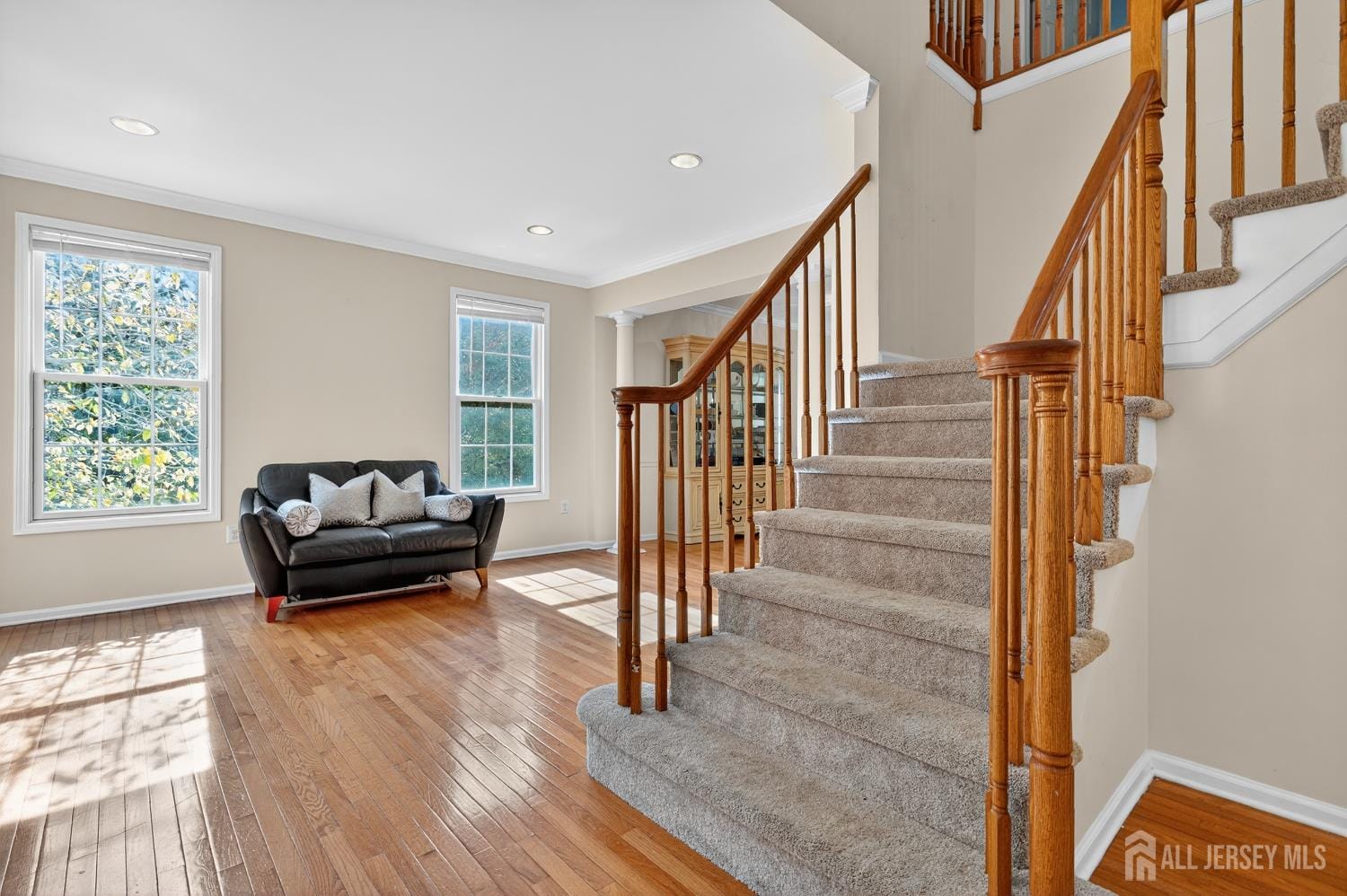 1 Palisades Road Image 3