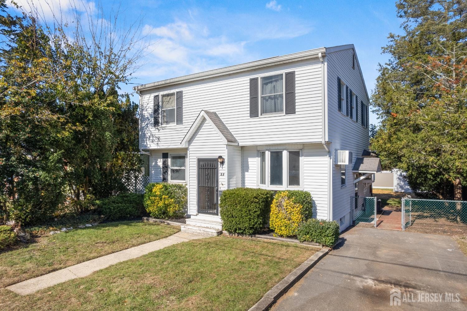 25 Evergreen Street Image 3