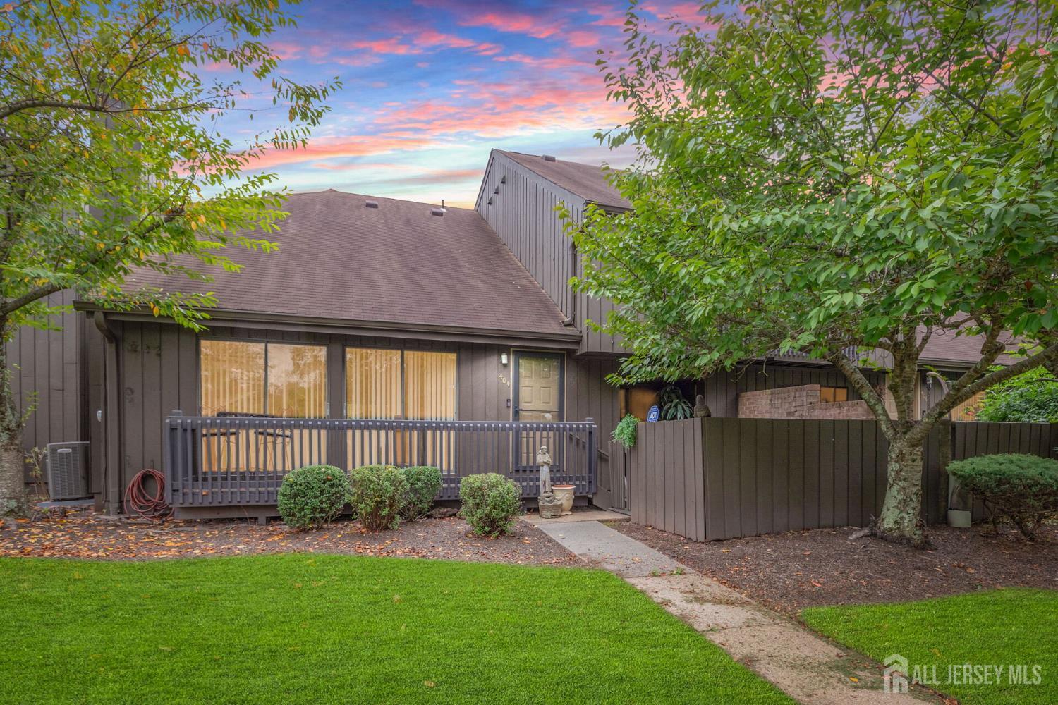 404 Westgate Drive Image 1