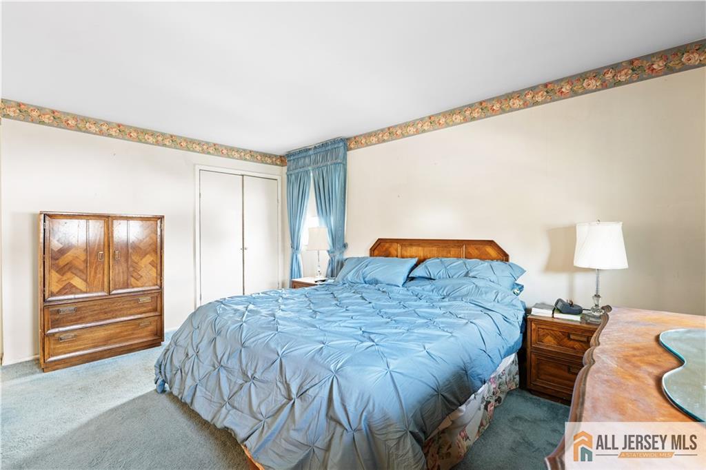 70 Creamer Drive, Sayreville, NJ, 08872 image 26