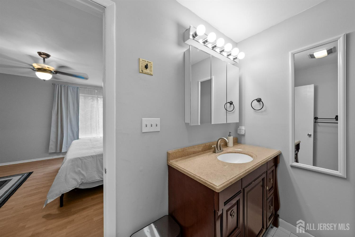 74 Lexington Circle Image 5