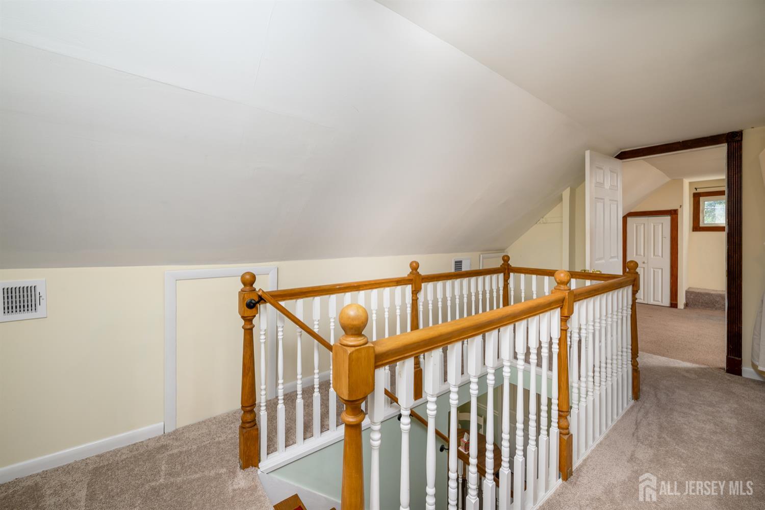 65 ORANGE Street, Edison, NJ, 08817 image 37