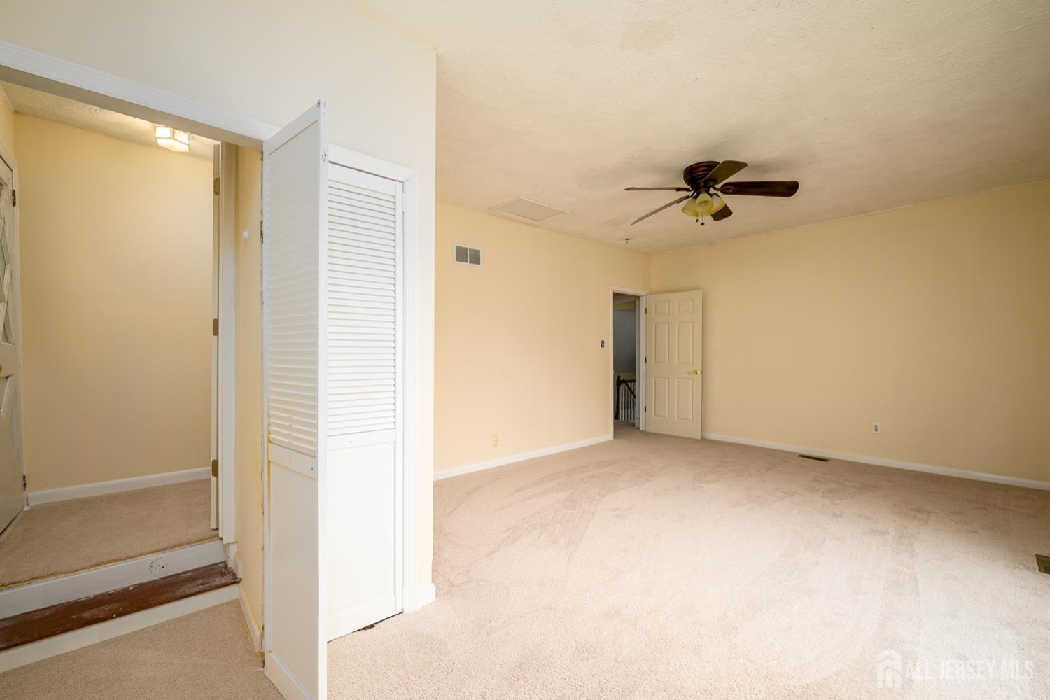 65 ORANGE Street, Edison, NJ, 08817 image 18