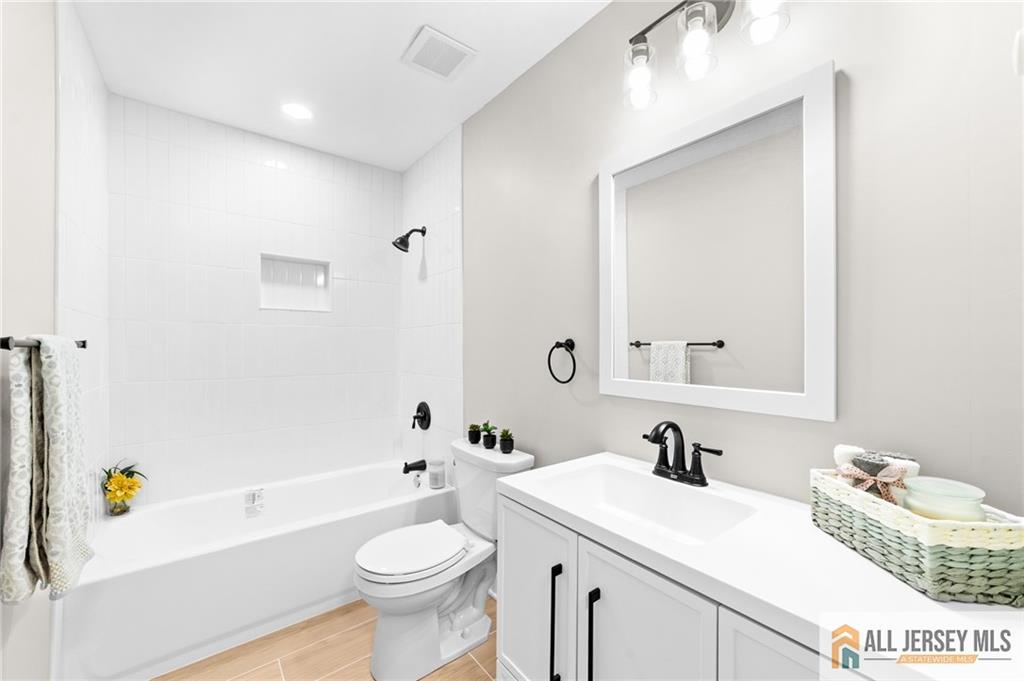 442 Dahlia Plaza 442A, Monroe, NJ, 08831 image 24