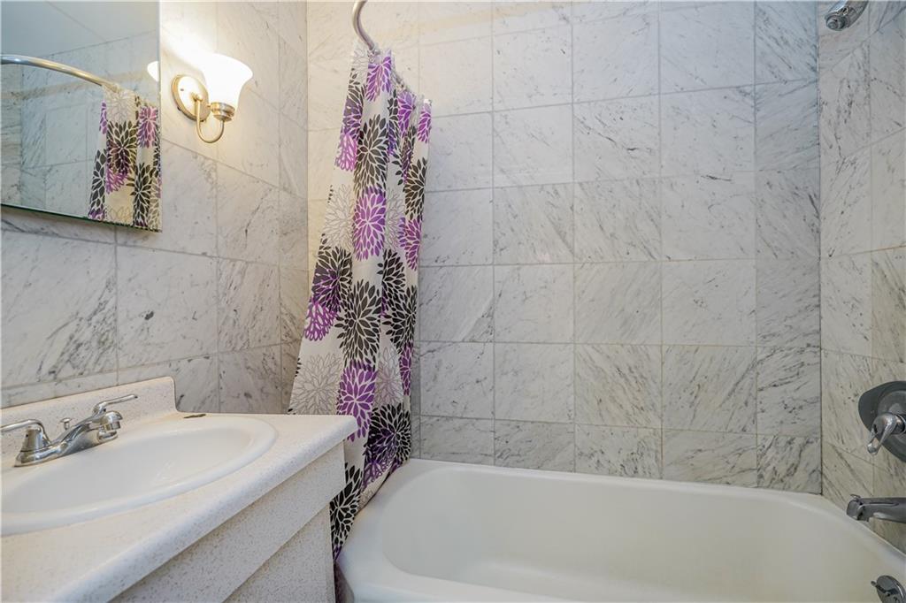 711 MacDonough Street, Brooklyn, New York, 11233 image 26