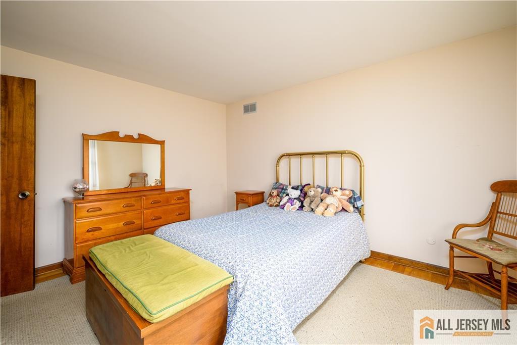 12 W Clark Place, Colonia, NJ, 07067 image 26