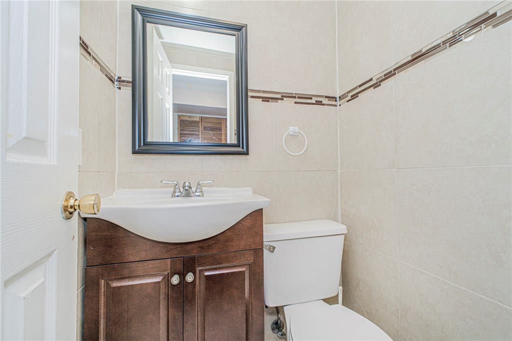 119 Skyline Drive, Staten  Island, New York, 10304 image 14