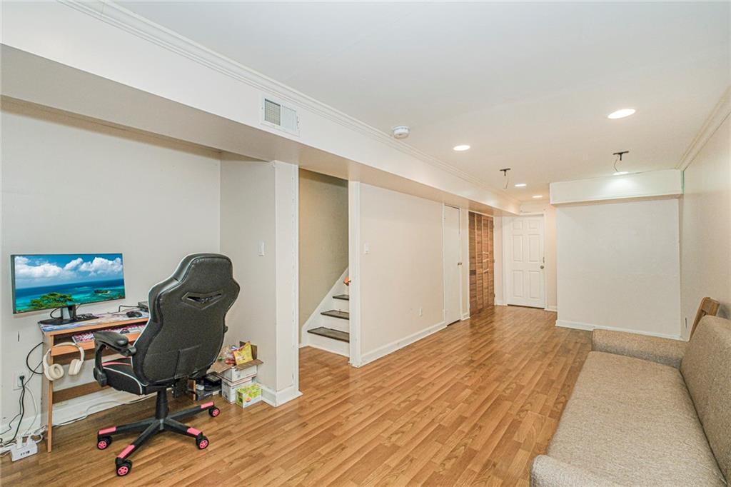 119 Skyline Drive, Staten  Island, New York, 10304 image 17